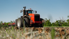 Аграриям предоставят тракторы Ростсельмаш по выгодным ценам
